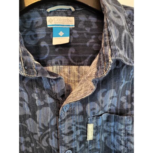 Columbia Blue Casual Shirt Size Small - Picture 2 of 3
